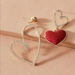 Unique heart earrings 💕 #jewelry